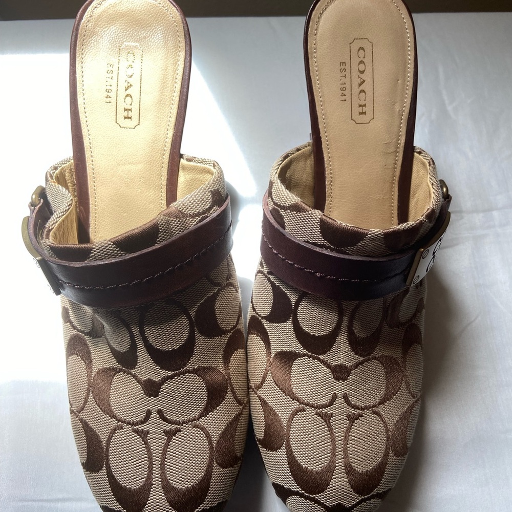 Coach Brown Signature Leather Studded Mule Clogs Heel Sz 8.5 - Picture 3 of 5